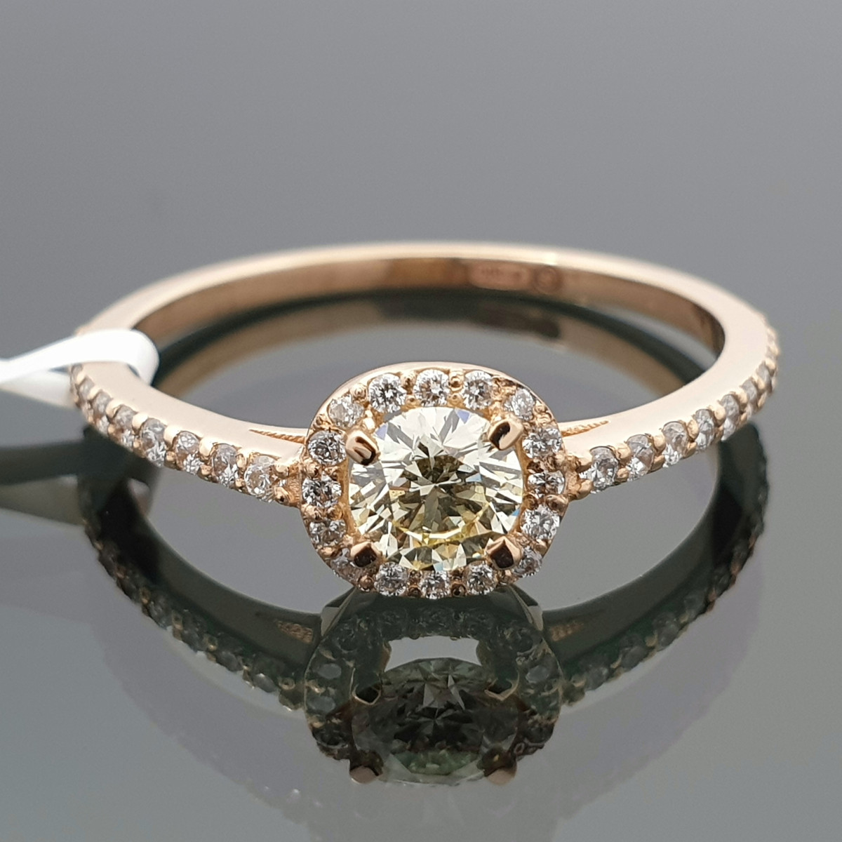 Rausvo aukso Halo sužadėtuvių žiedas dekoruotas "Fancy" briliantu (1711) 1