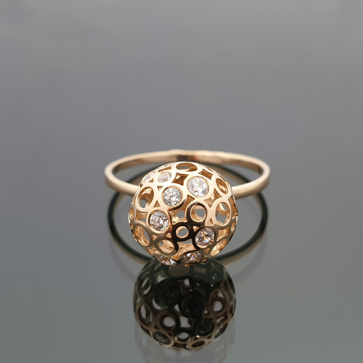 Auksinis žiedas dekoruotas cirkonio akutėmis "Burbulas" 1