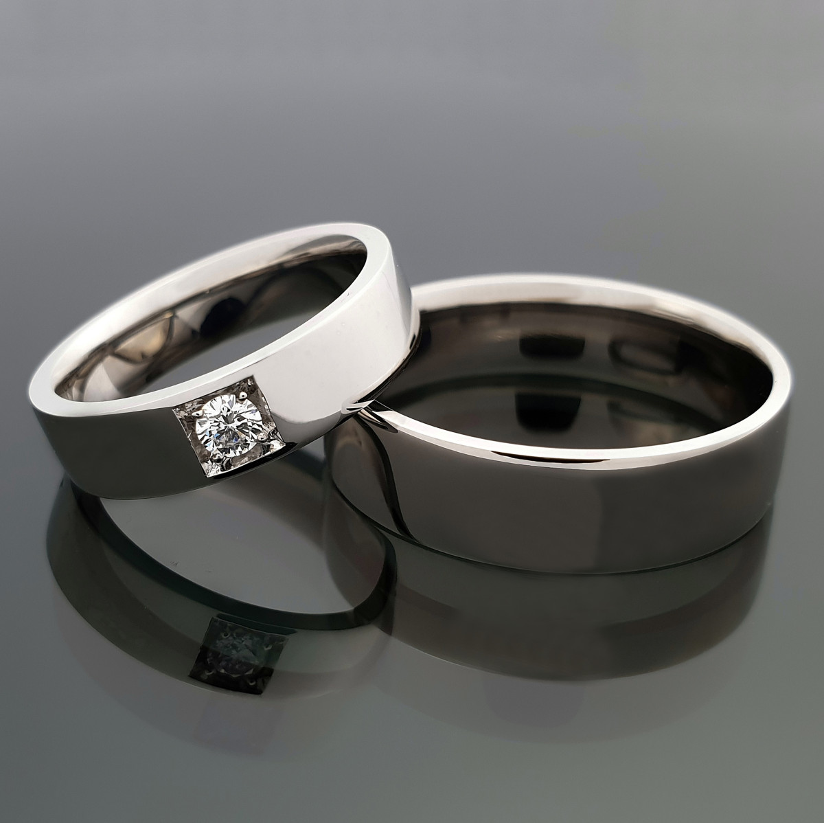 Balto aukso vestuviniai žiedai su briliantu (vz112) 1