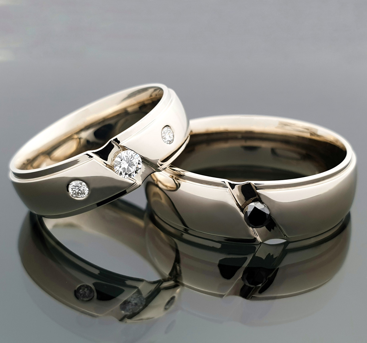 Balto aukso vestuviniai žiedai su briliantais (vz97) 1