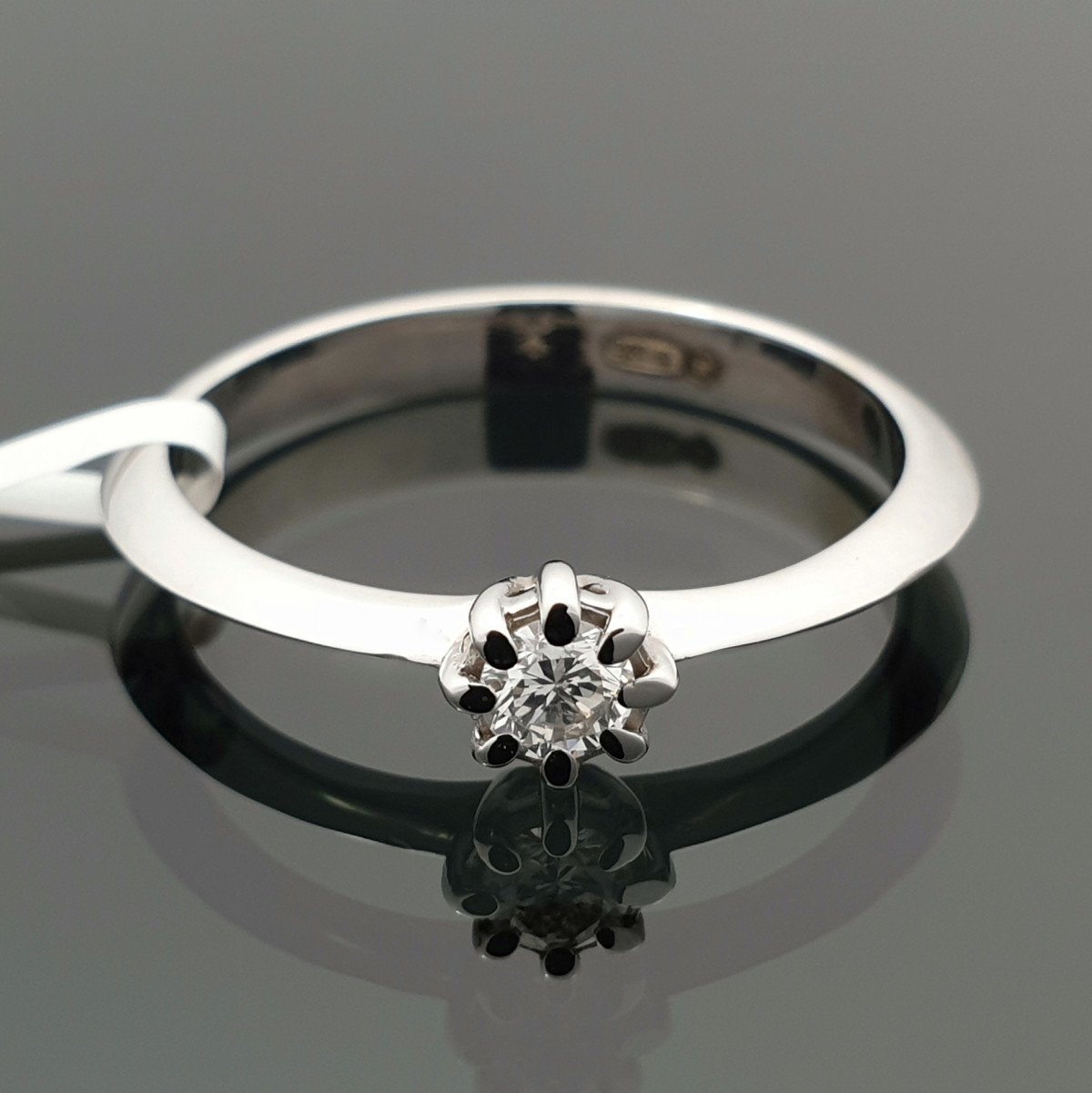 White Gold Diamond Engagement Ring (2138) 1