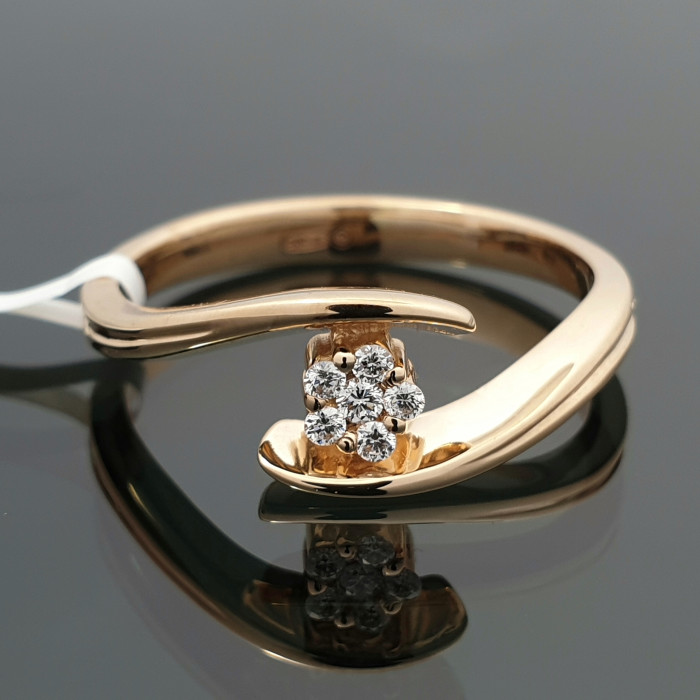 Auksinis žiedas su deimantų gėlyte (2235)