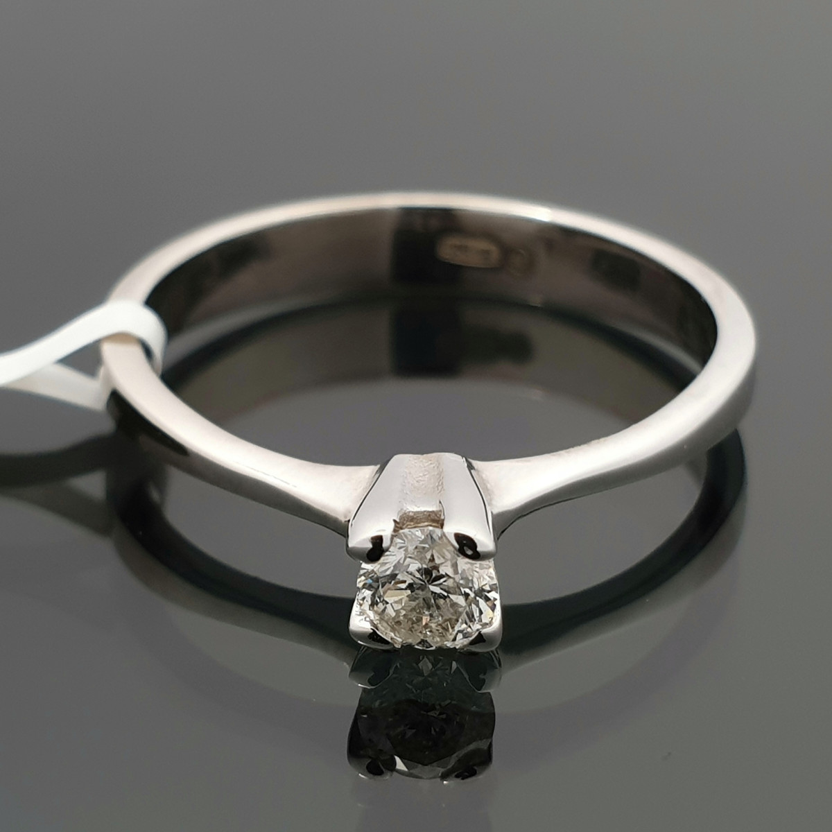 Balto aukso sužadėtuvių žiedas su deimantu (2078) 1