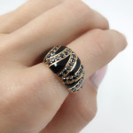 Išskirtinis moteriškas žiedas dekoruotas juodais deimantais (2285) 2