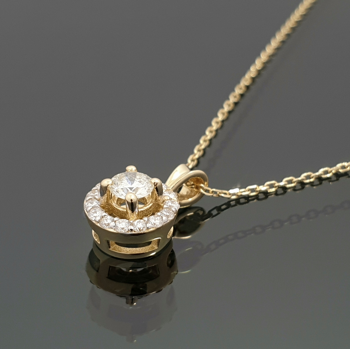 Chain with Halo diamond pendant (301) 1
