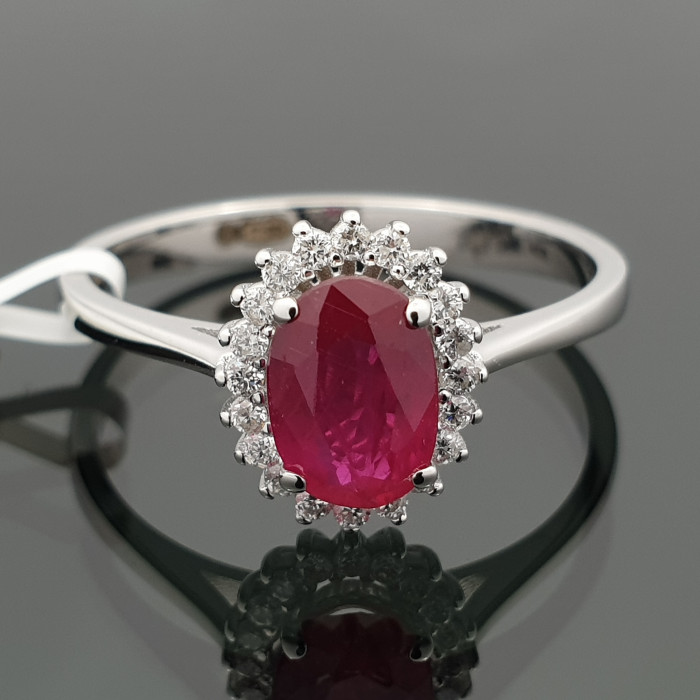 Gold Ring with Ruby and Diamonds (2250)