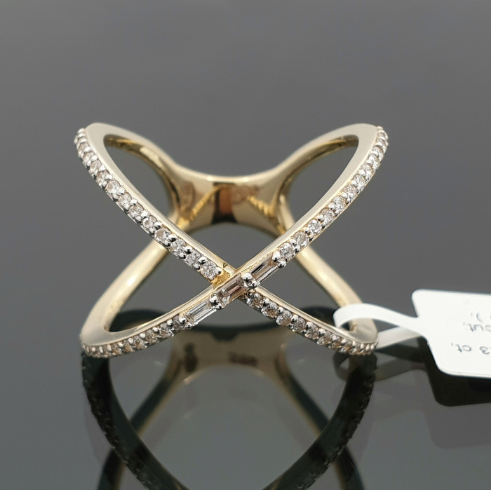 Exclusive diamond ring (2269)
