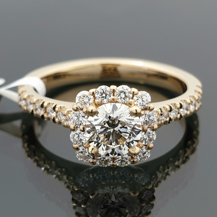 Luxury Halo Ring with Diamonds (2293)