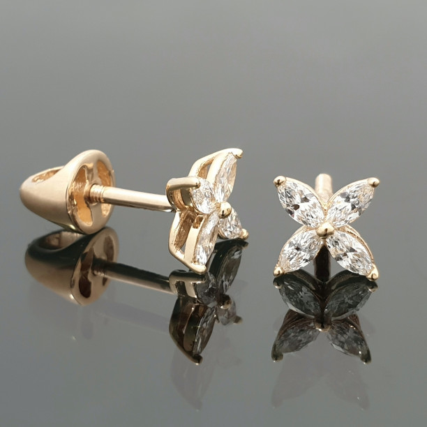 Gold earrings with diamonds (454)