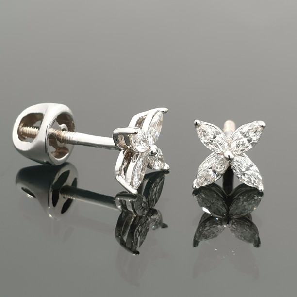 Gold earrings with diamonds (455)