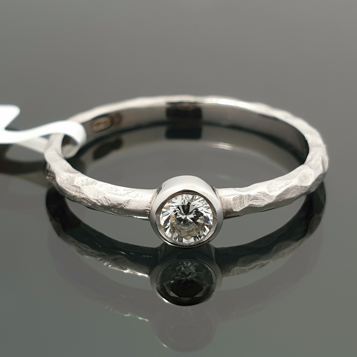 White Gold Ring with Diamond (2359) 1