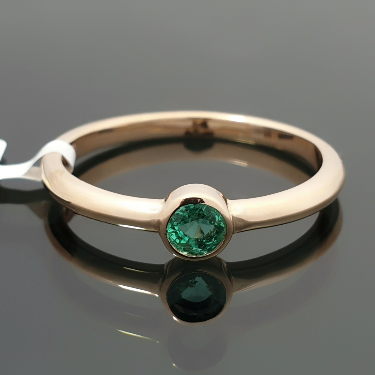 Gold Ring with Emerald (2385) 1