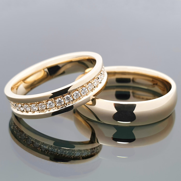 Geltono aukso vestuviniai žiedai su deimantais (vz159)