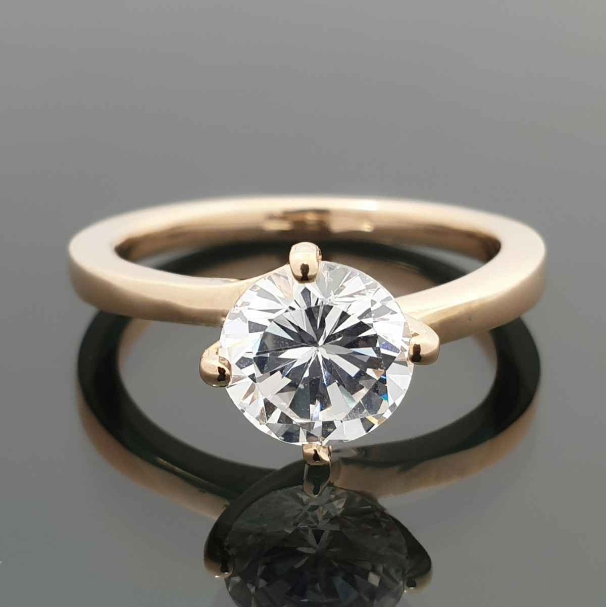 Gold engagement ring with eye (1729) 1