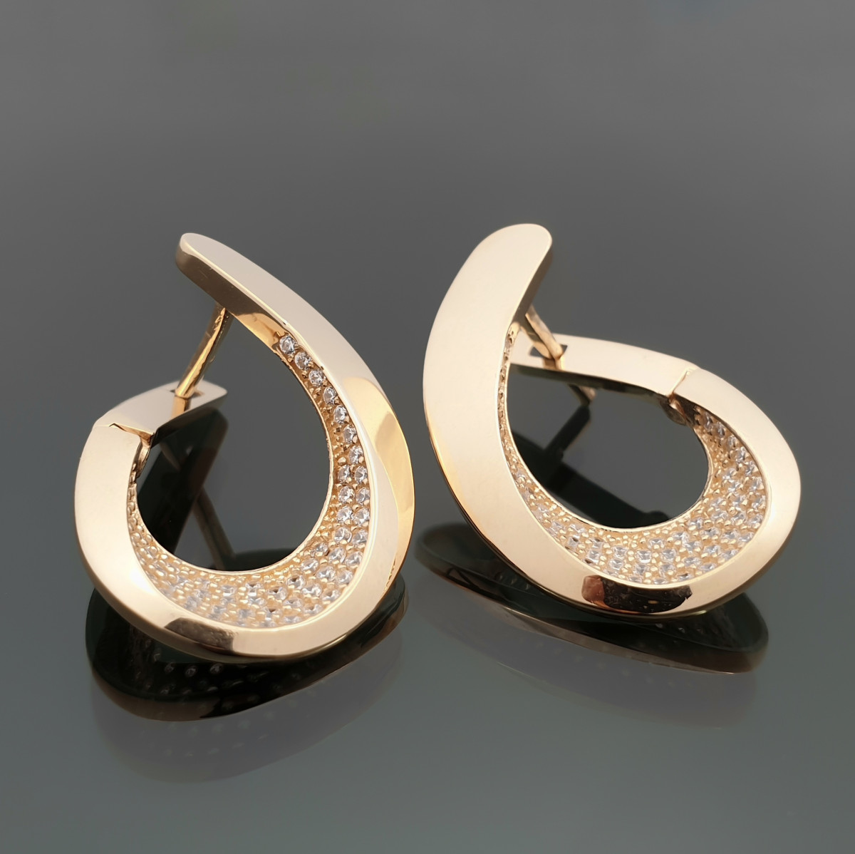 Gold earrings with eyes (1537) 1