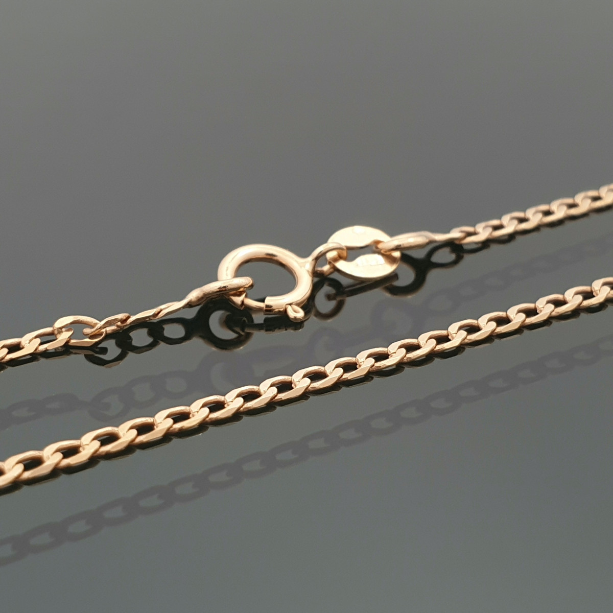 Gold chain (1350) 1