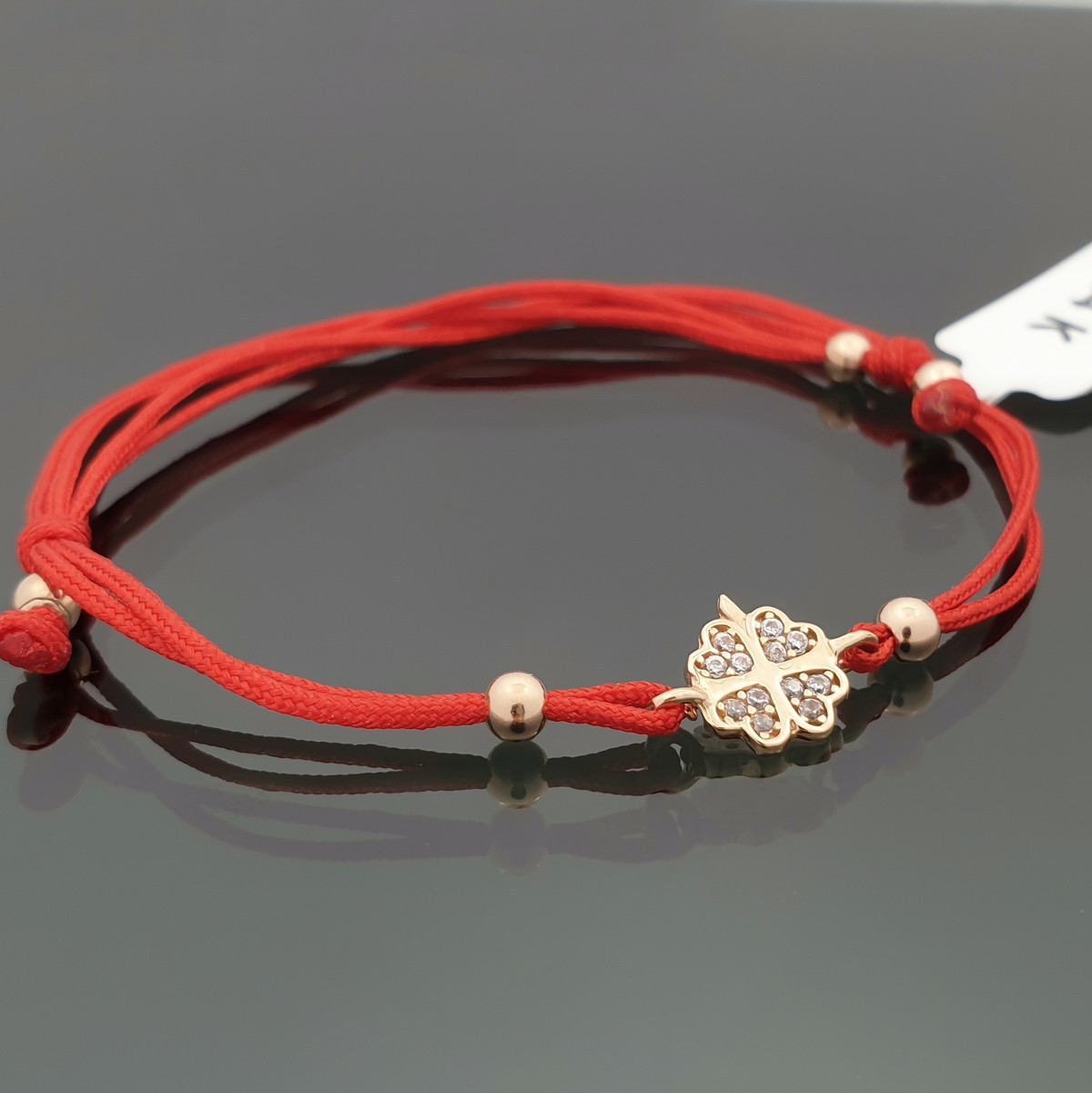 Red thread bracelet with clover (615) 1