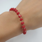 Red bead bracelet with gold details (622) 2