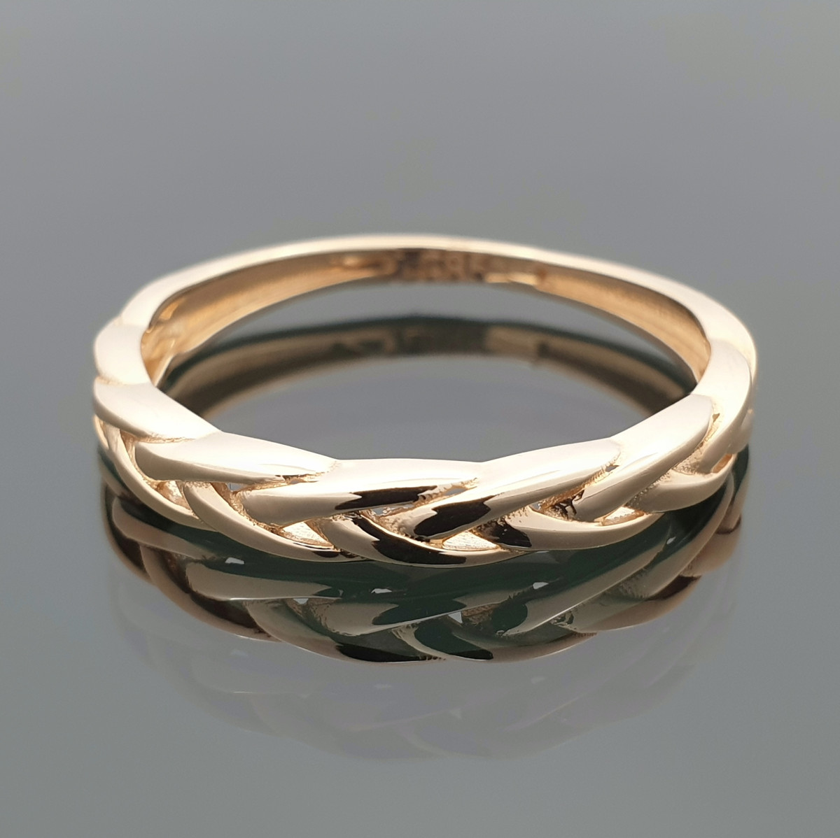 Minimalist Gold Ring (1668) 1