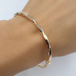 Gold bracelet (655) 2