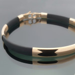 Rubber bracelet with gold details (658) 3