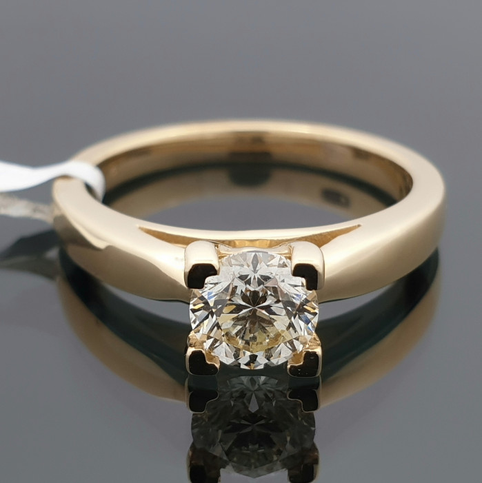  Luxurious engagement ring decorated with diamond "Catherine" (1297)