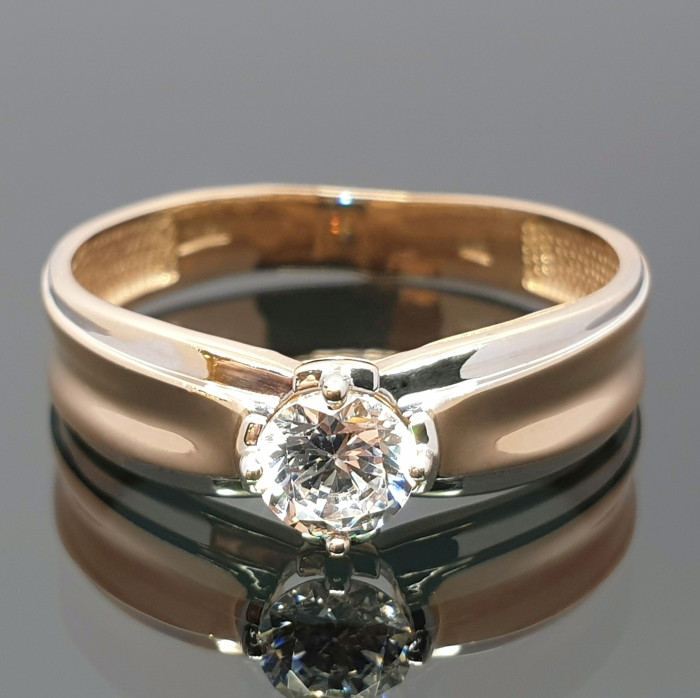 Gold ring with zircon eye (1909)