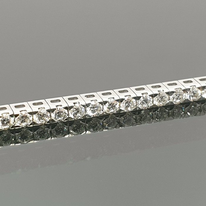 White gold diamond tennis bracelet (74)