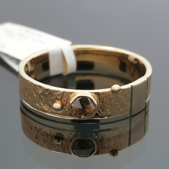 Pink gold ring with cognac diamond (2715)
