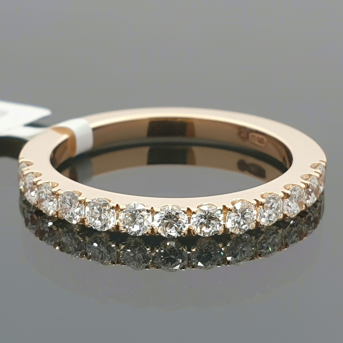 Lab-grown diamond strip (34) 1