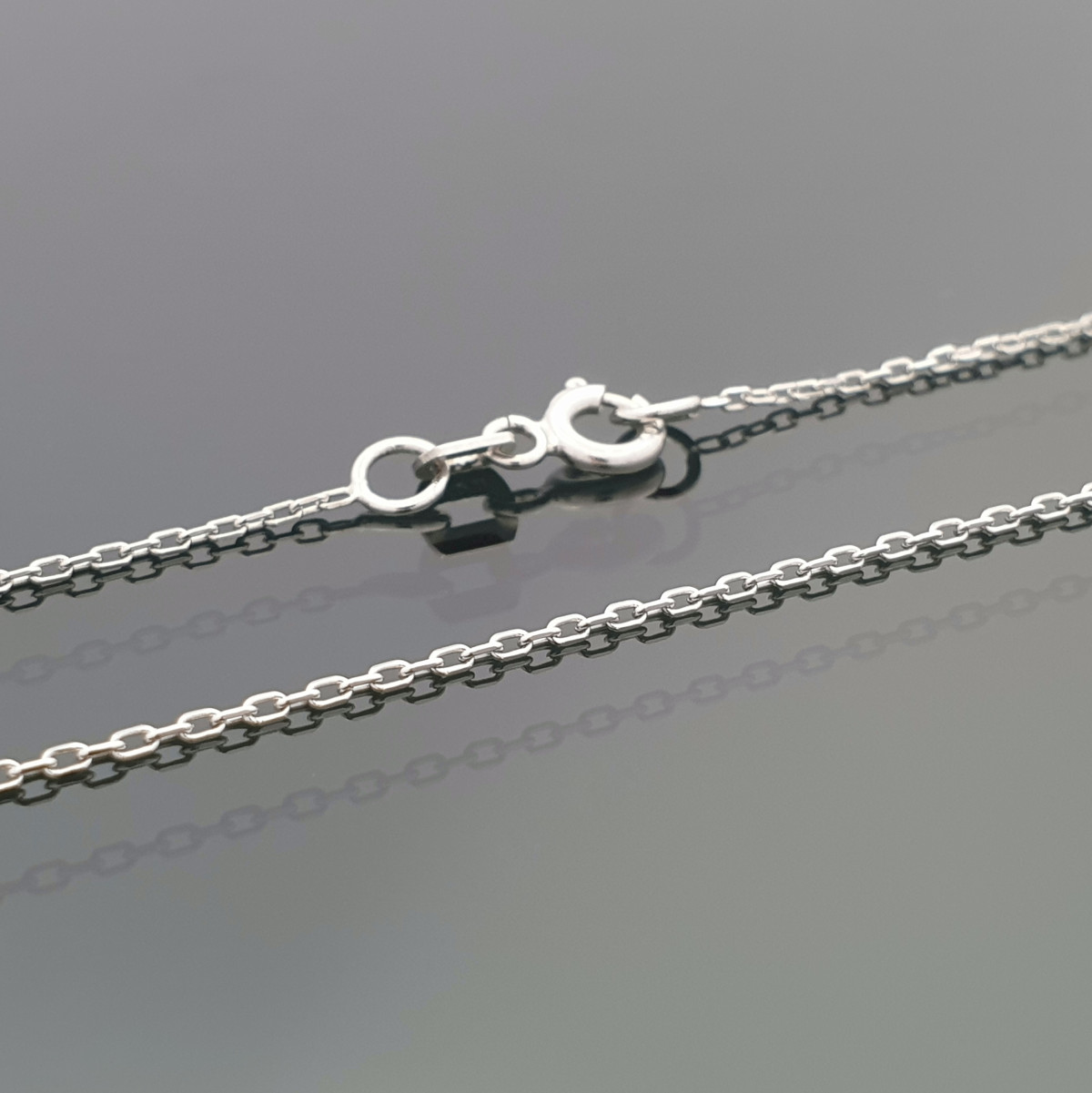 White gold chain (1570) 1