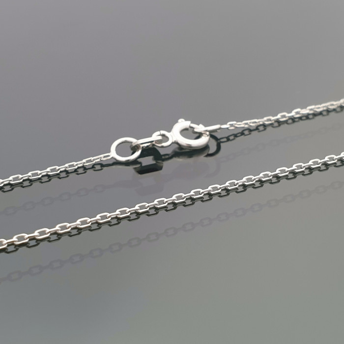 White gold chain (1572)