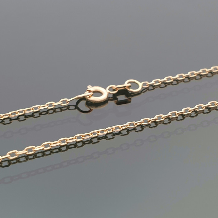 Gold chain (1576)