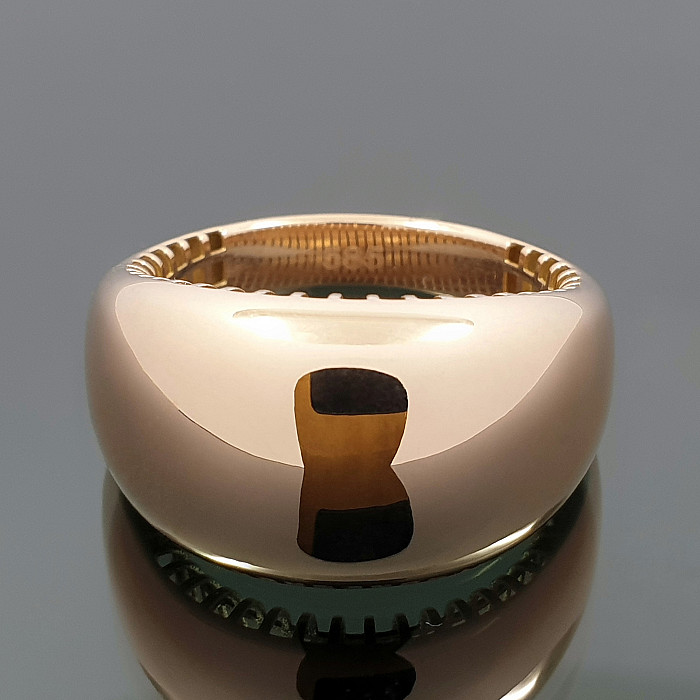 Massive gold ring without holes (1914)
