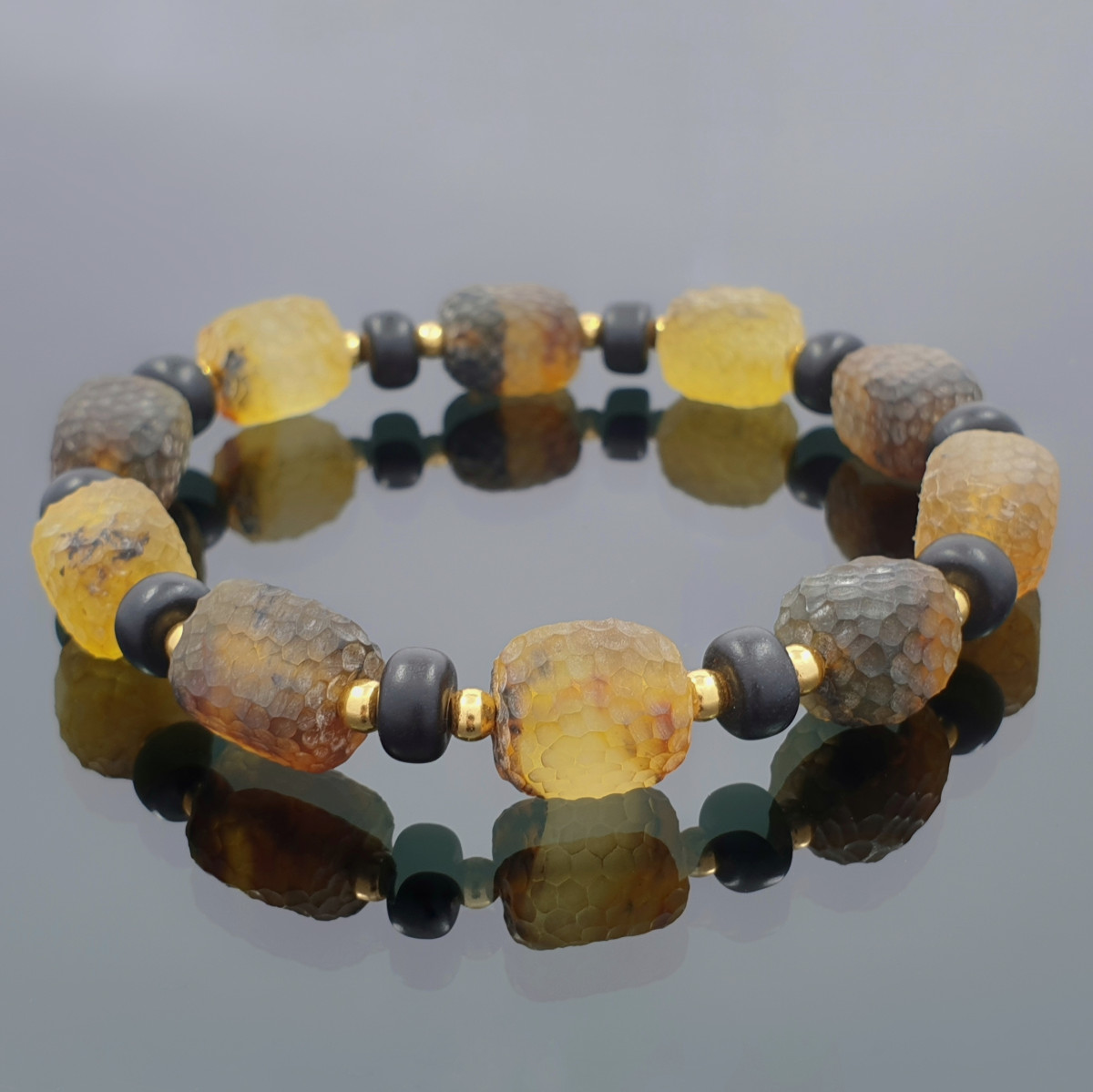 Dzintara aproce (37), Dzintara aproces, Produkta foto svars: 9.13 g, Dārgakmeņi: dzintars - Rotājumlietas internetā