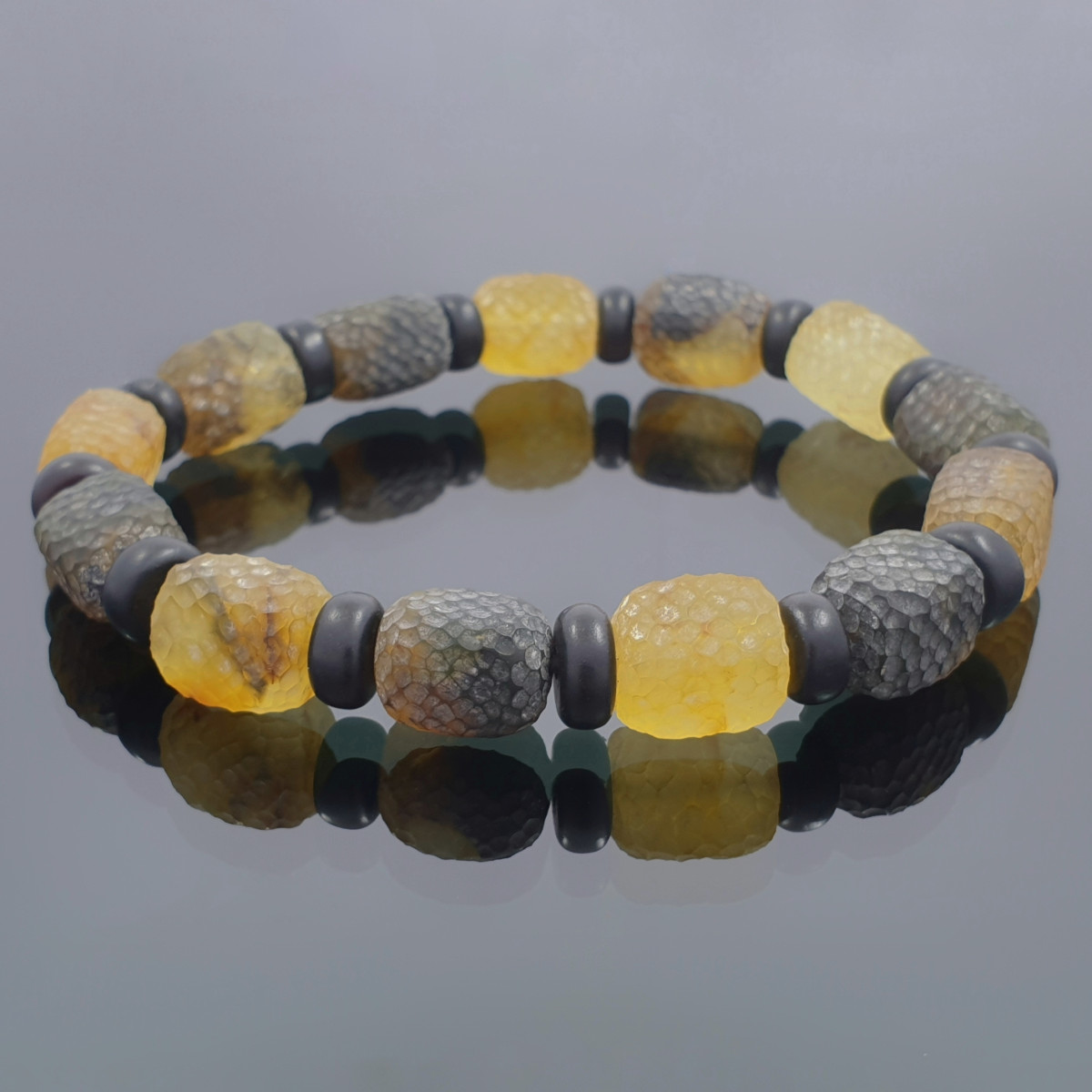 Dzintara aproce (40), Dzintara aproces, Produkta foto svars: 10.46 g, Dārgakmeņi: dzintars - Rotājumlietas internetā