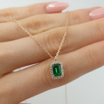 Gold chain with green pendant (1612) 2