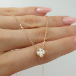 Gold chain with white clover pendant (1621) 2