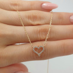 Gold chain with heart pendant (1622) 2
