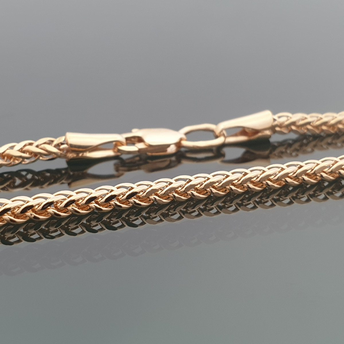 Gold chain (1646) 1