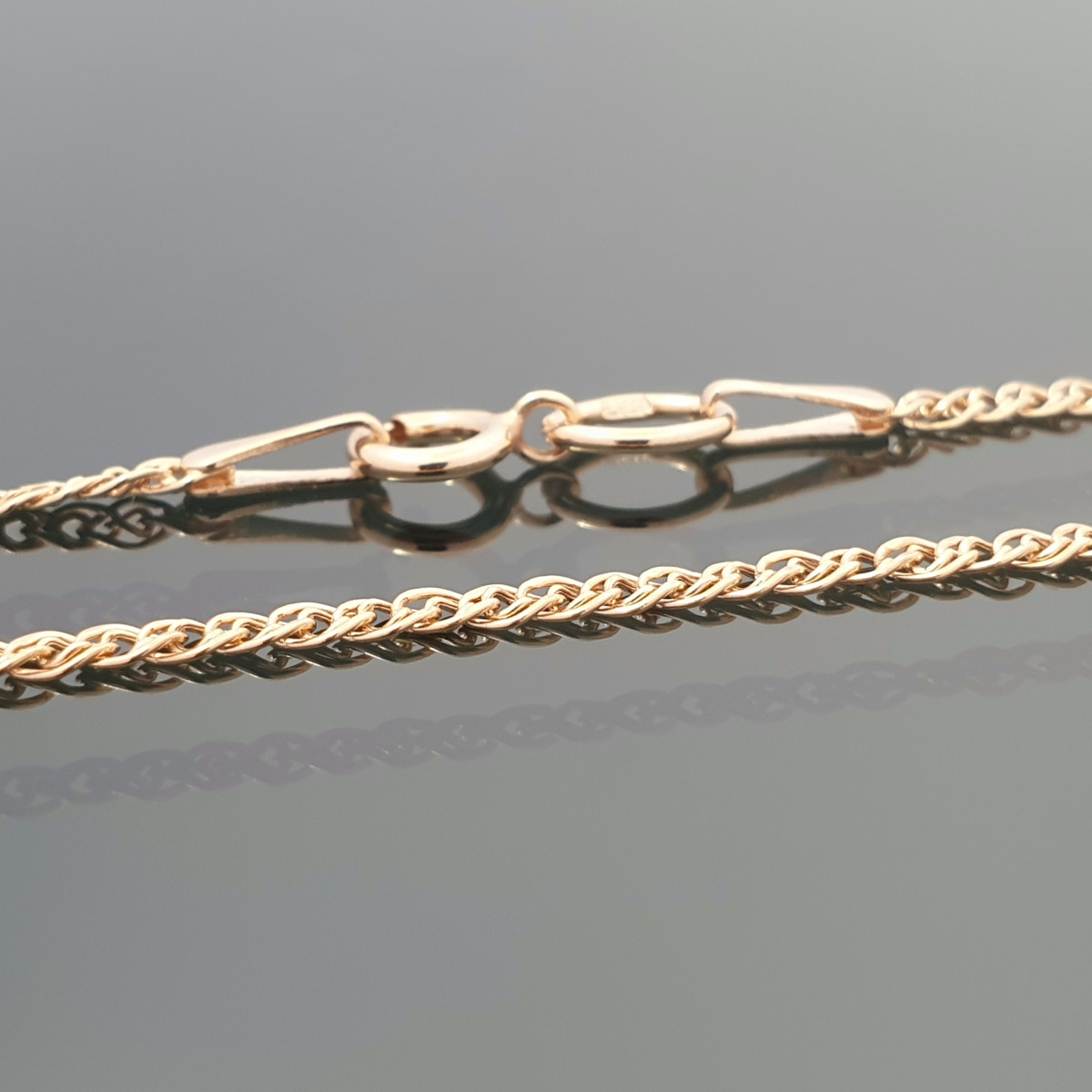 Gold chain (1660) 1