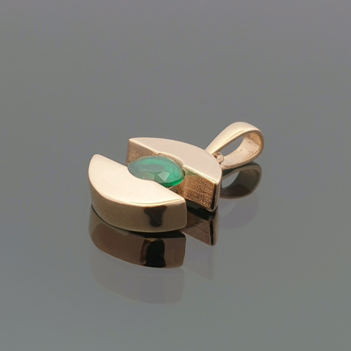 Modern pendant with green eye (1045)