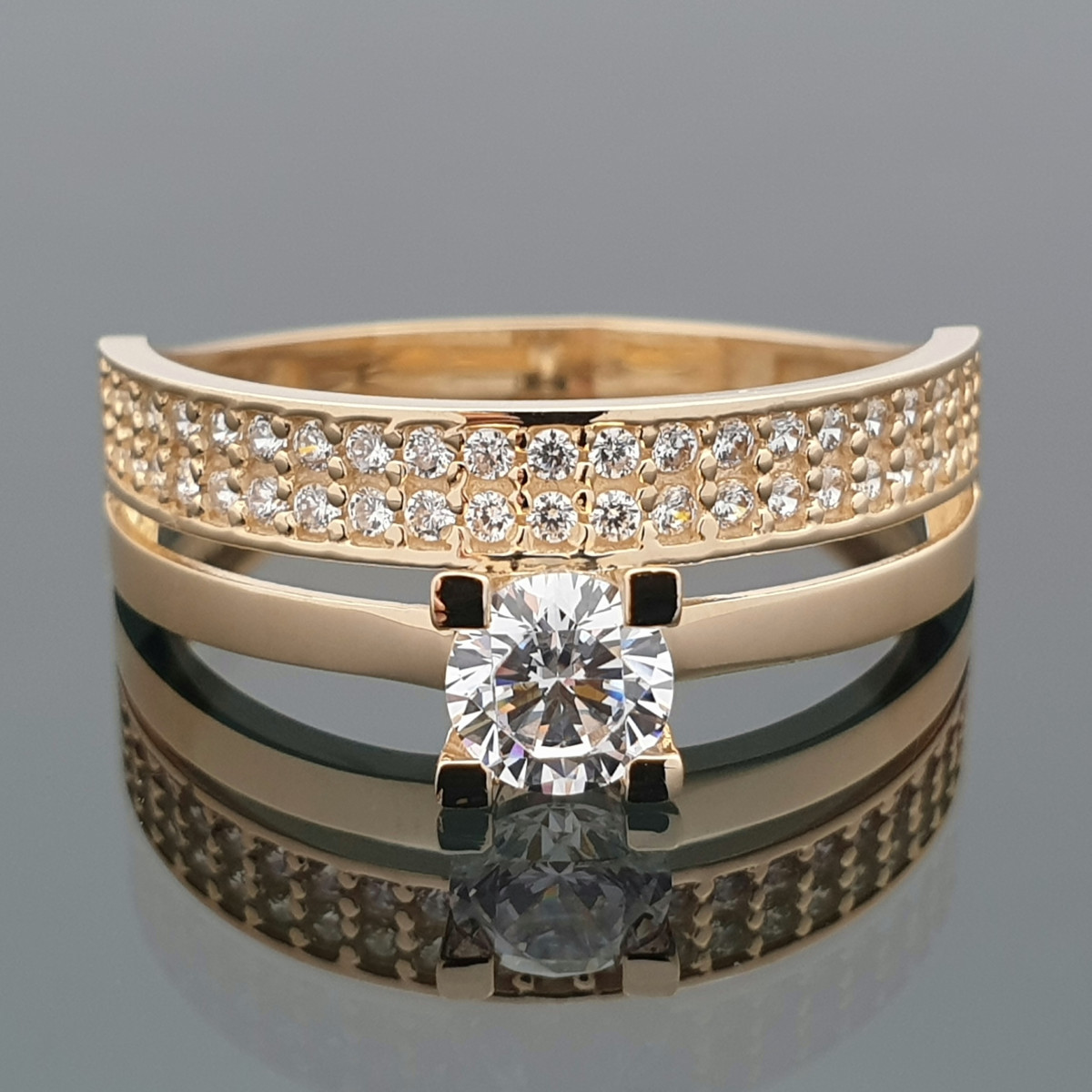 Zelta gredzens ar cilpiņām (1976), Ar acīm, Zelta standarts: 585, Produkta foto svars: 2.31 g, Dārgakmeņi: Cirkons - Rotājumlietas internetā