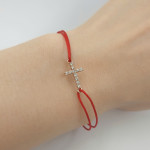 Raudono siūlo apyrankė su deimantų kryželiu (163), Siūlo apyrankės, Aukso praba: 585, Gaminio nuotraukoje svoris: 0.46 g, Brangakmenis: Briliantas, Brangakmenio svoris ct.: 0.20-0.29 ct, Brangakmenio svoris: 0.20 ct - Papuošalai pagal užsakymą