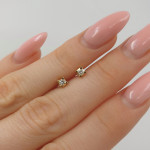 Minimalist yellow gold earrings with diamonds (577), Earrings - twists, Gold type: 750, Item in the photo weight: 1.24 g, Gemstone: Brilliant, Gemstone ct.: 0.07 ct, Gemstone ct.: 0.01-0.09 ct - Custom jewelry