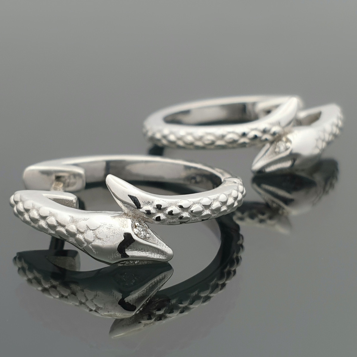 White gold earrings with diamonds (559),  Round earrings, Gold type: 585, Item in the photo weight: 5.27 g, Gemstone: Brilliant, Gemstone ct.: 0.01-0.09 ct, Gemstone ct.: 0.015 ct - Jewelry online