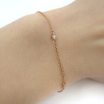 Zelta rokassprādze ar cilpiņām (746), Klasiskas rokassprādzes, Zelta standarts: 585, Produkta foto svars: 1.03 g, Dārgakmeņi: Cirkonis - Pielāgotas rotājumlietas