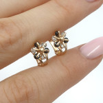 Sarkanā zelta auskari ar cilpiņām (1964), Auskari ar angļu aizdari, Zelta standarts: 585, Produkta foto svars: 1.38 g, Dārgakmeņi: Cirkonis - Personalizētas rotājumlietas