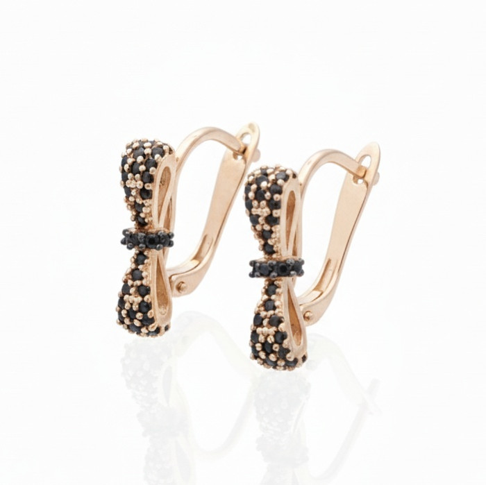 Rozā zelta auskari ar cilpiņām (1972)