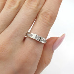 Baltā zelta gredzens ar cirkonija acīm (2107), Ar acīm, Zelta standarts: 585, Produkta foto svars: 2.66 g, Dārgakmeņi: Cirkons - Pielāgotas rotājumlietas